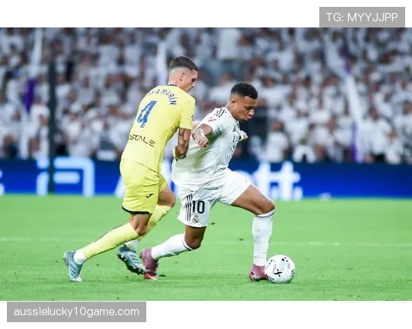 比利亚雷亚尔新帅塞蒂恩出席首次发布会，强调将延续球队攻势足球理念