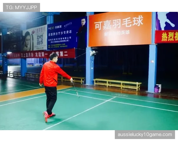 特写：尼克斯在麦迪逊广场花园启用全场紧逼，成功迫使对手连续8秒违例